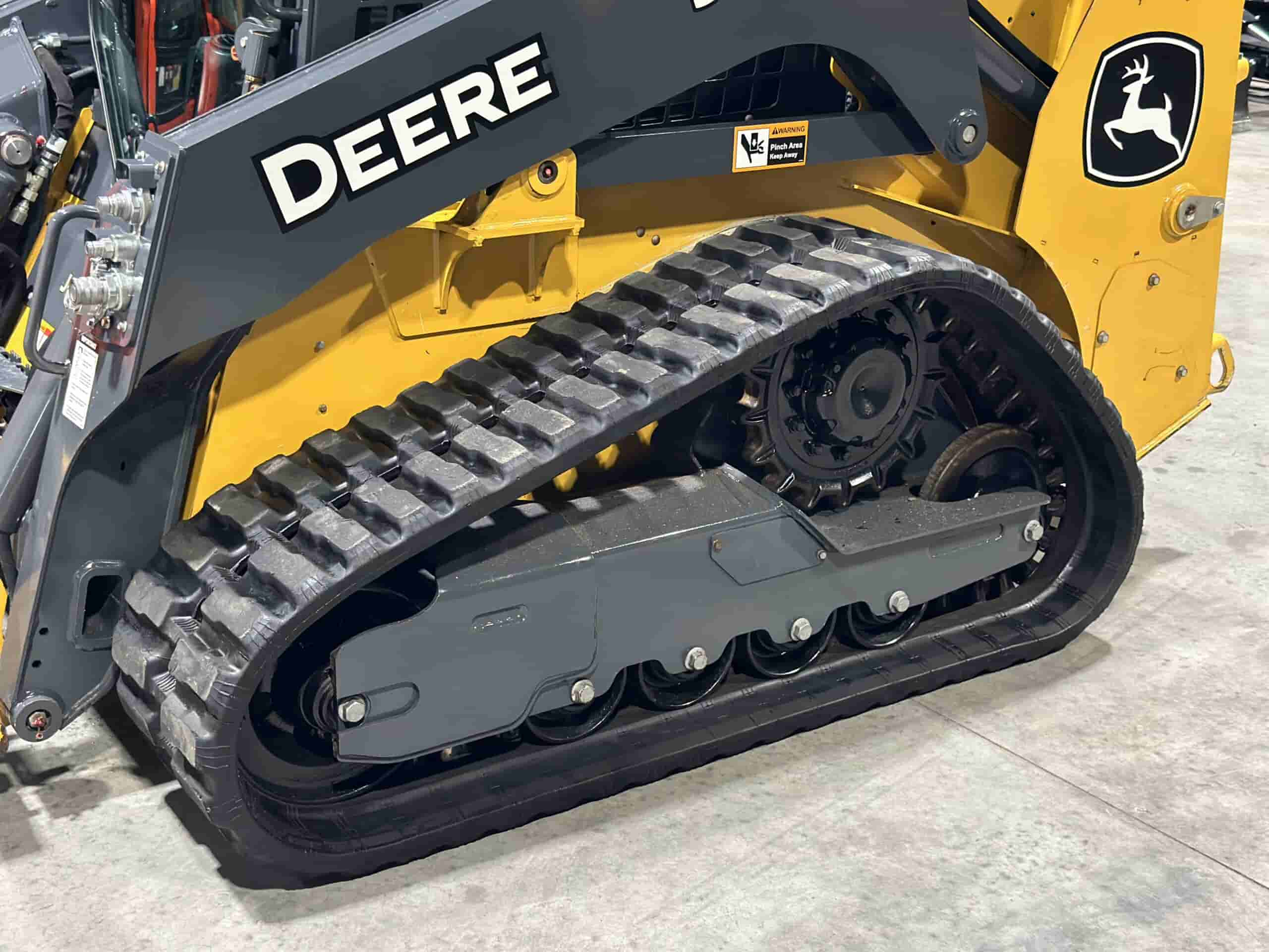 2021 John Deere 317G
